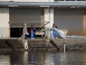 535655_165076756975896_348088990_n